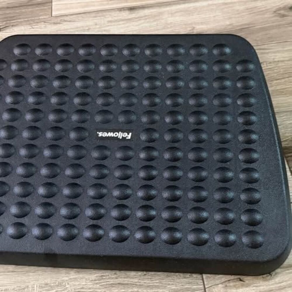 Fellowes Standard Footrest, Graphite - Picture 2 of 5
